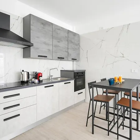 Guesthost - Al Borgo Felice * Bari