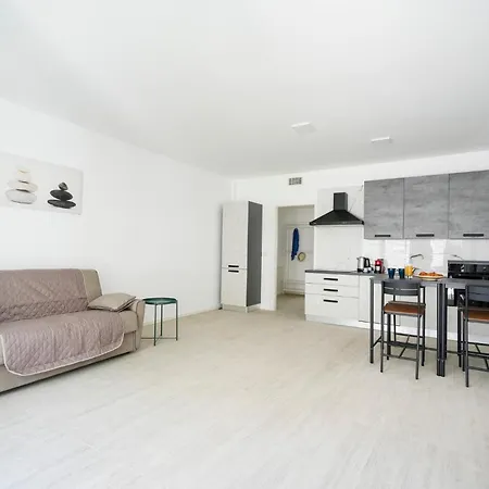 Guesthost - Al Borgo Felice Барі